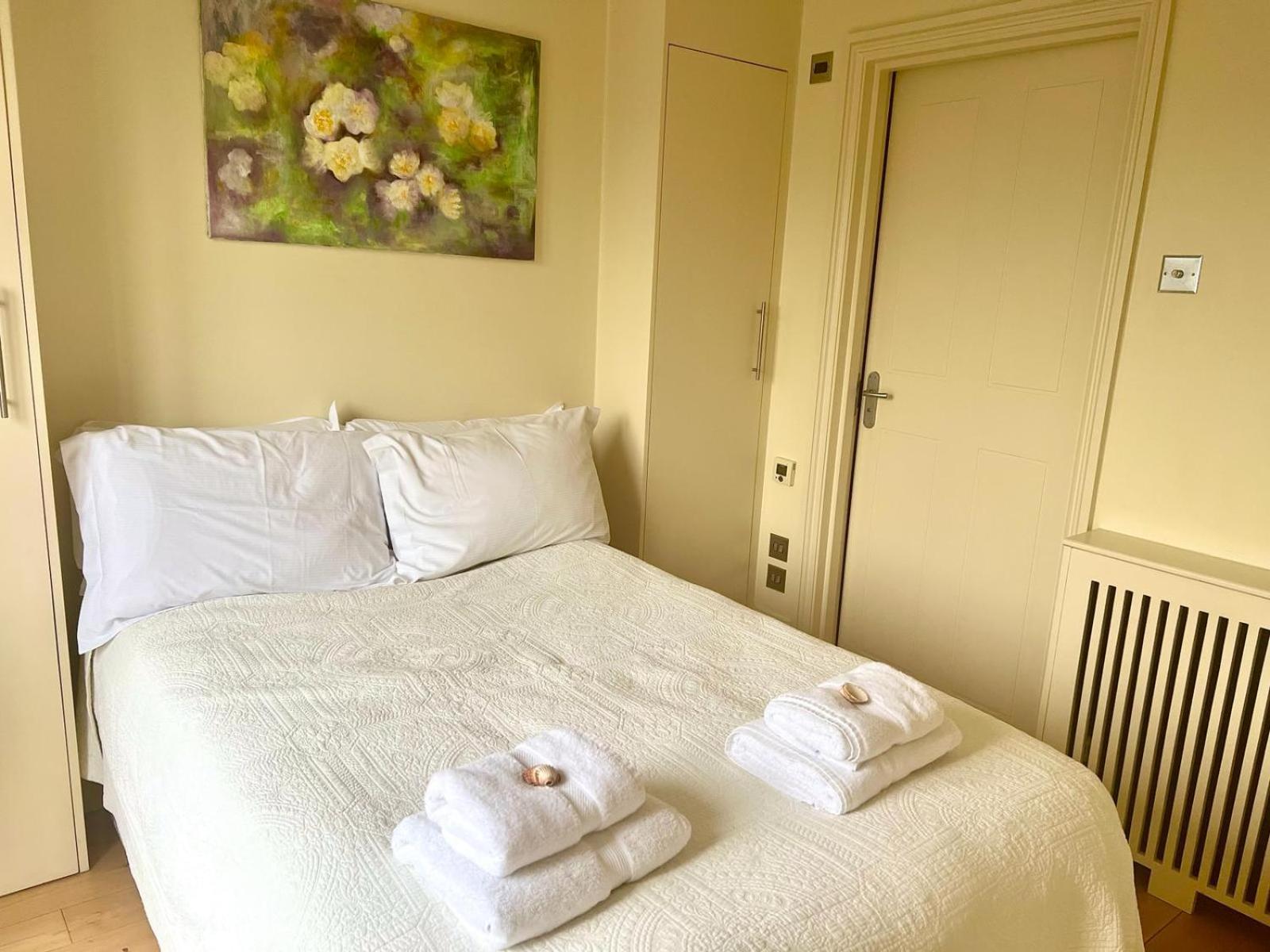 Georgiana'S Guesthouse London Room photo